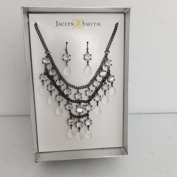 Jaclyn Smith  Clear Crystal NECKLACE & EARRINGS SET - Picture 1 of 6